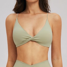 Light Green Twist Front Yoga Sports Bra, Thin Strap Workout Bralette